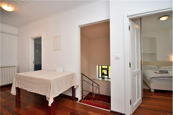 House K1, for 10 persons