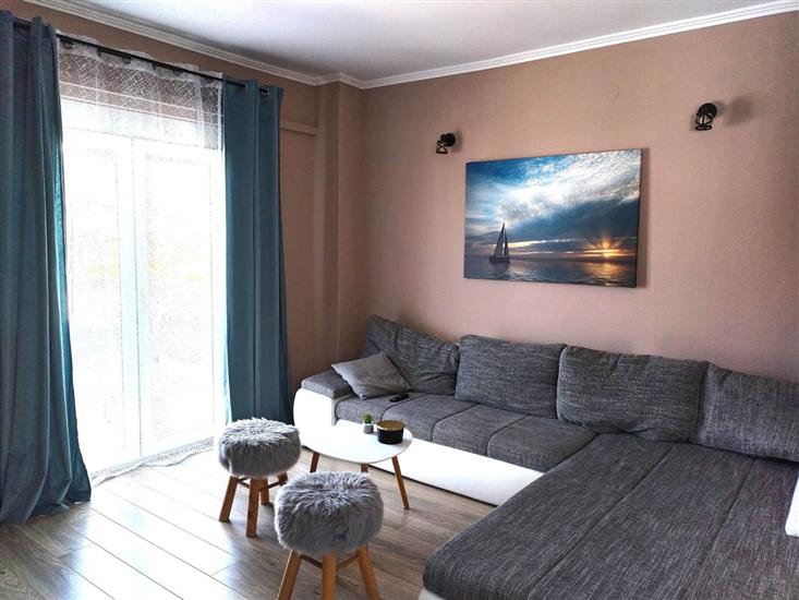 Apartment A1, for 5 persons