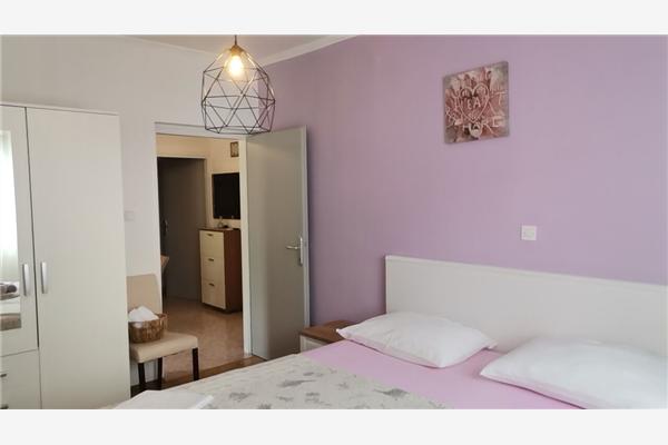 Apartment A2, for 4 persons
