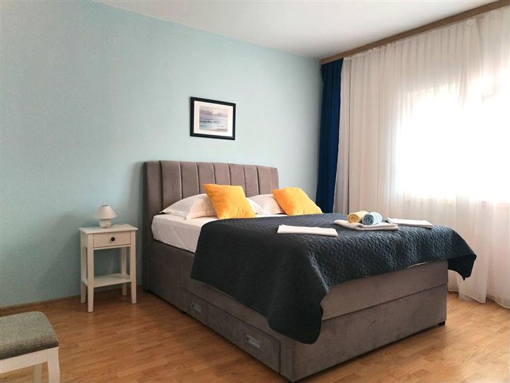 Apartment A3, for 5 persons