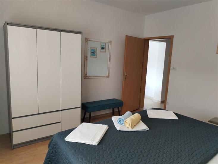 Apartment A3, for 5 persons