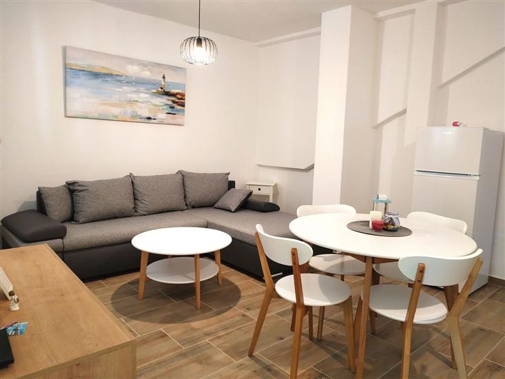 Apartment A4, for 4 persons