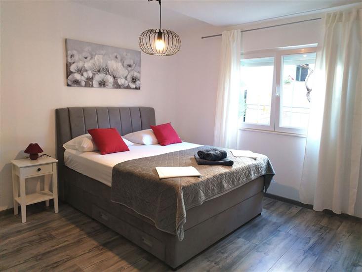 Apartment A4, for 4 persons