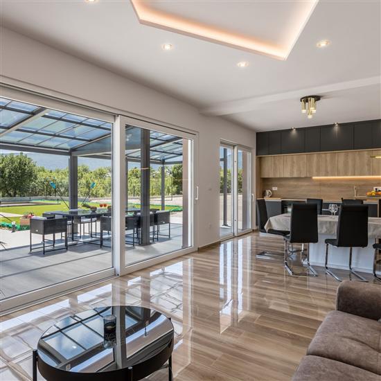 House K1, for 10 persons