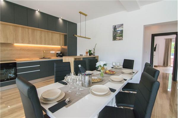 House K1, for 10 persons