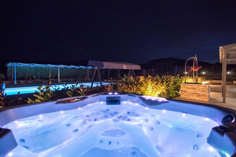 Villa Nebo with heated pool and tennis court