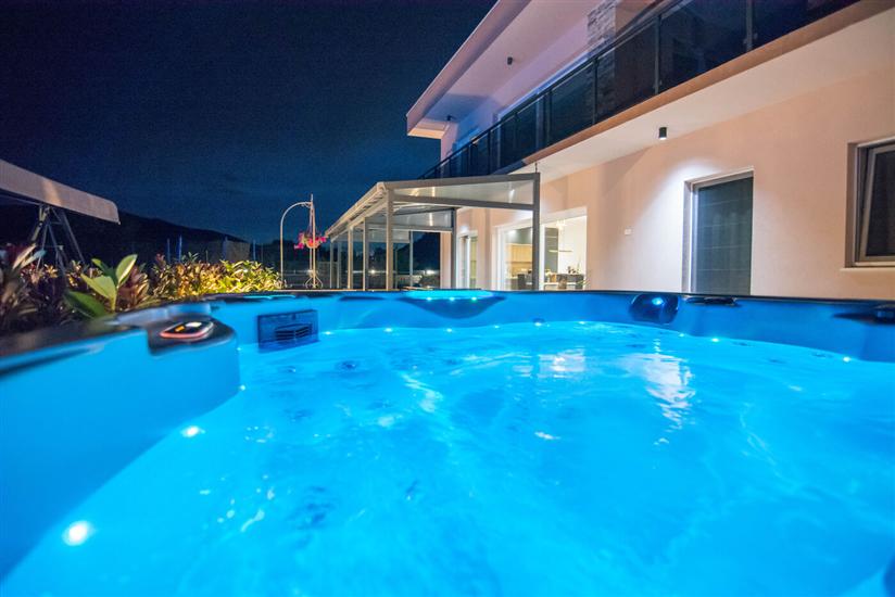 Villa Nebo with heated pool and tennis court