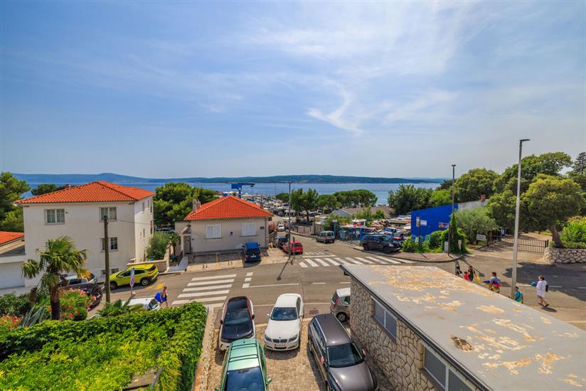 Apartment A1, for 5 persons