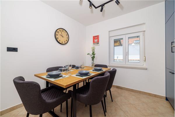 Apartment A1, for 5 persons