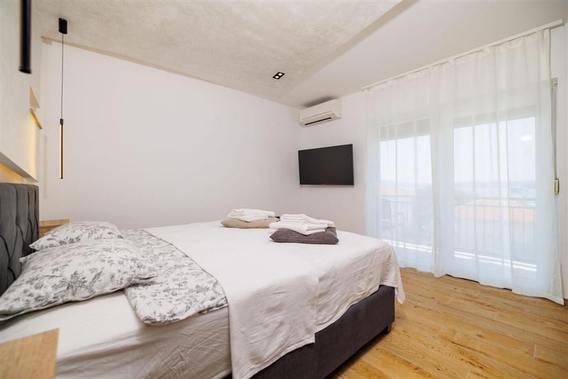 Apartment A1, for 5 persons