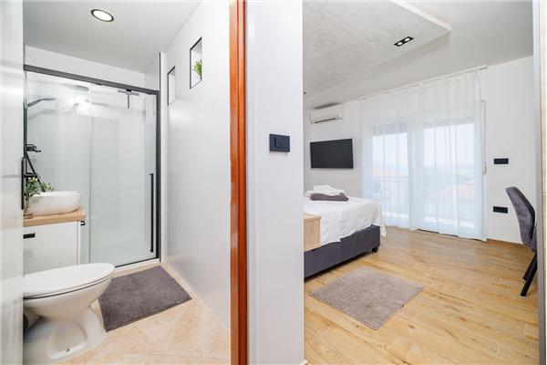 Apartment A1, for 5 persons