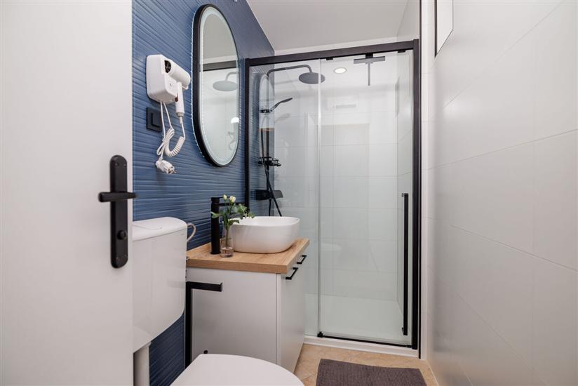 Apartment A1, for 5 persons