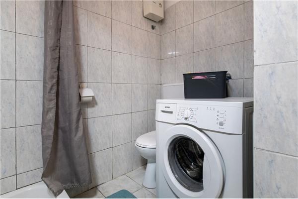 House K1, for 10 persons