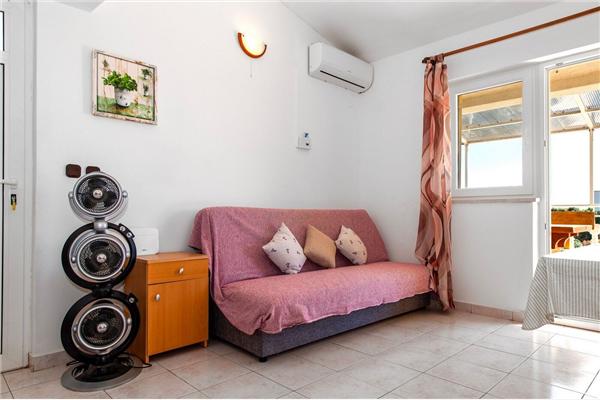 House K1, for 10 persons