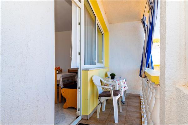 House K1, for 10 persons