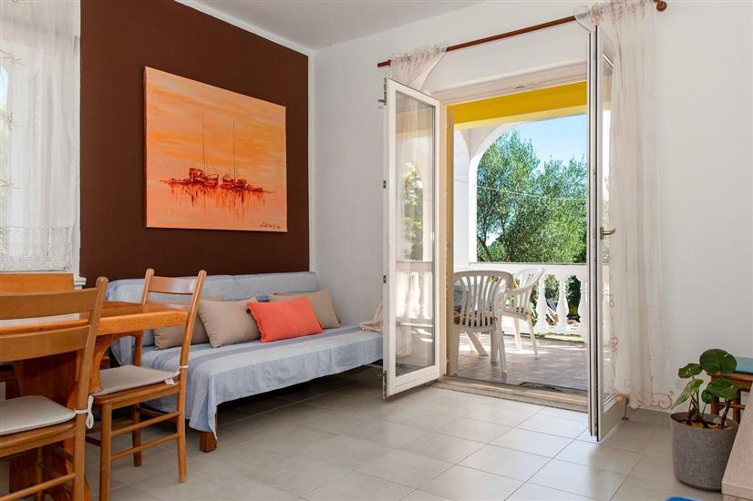 House K1, for 10 persons