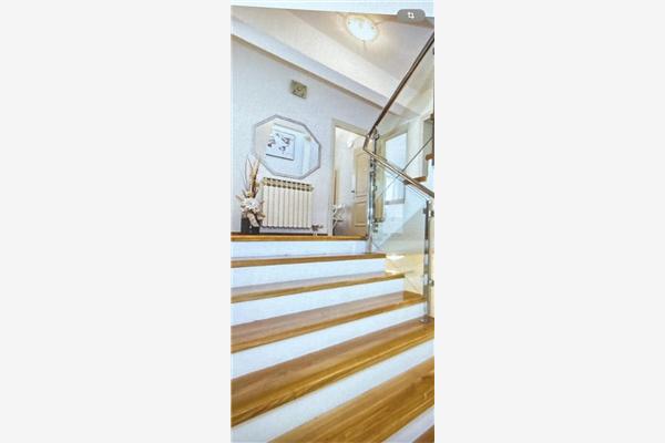 House K1, for 10 persons