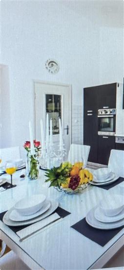 House K1, for 10 persons