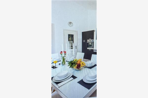 House K1, for 10 persons