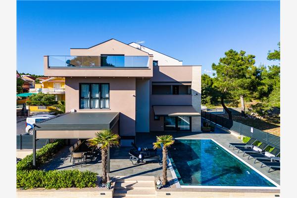 Apartment A1, for 6 persons