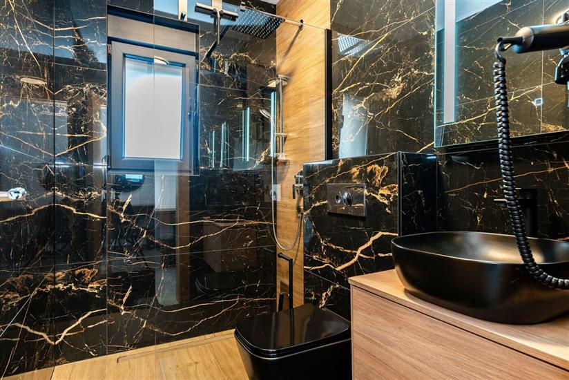 Apartment A2, for 8 persons