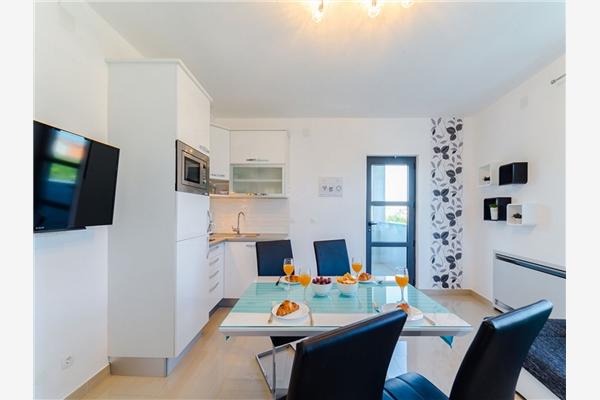 Apartment A2, for 4 persons