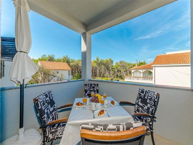 Apartment A2, for 4 persons