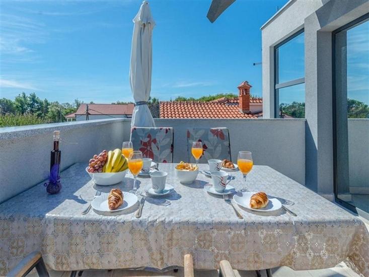 Apartment A5, for 4 persons