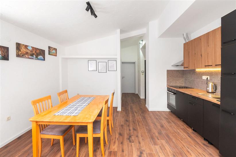 Apartment A4, for 4 persons