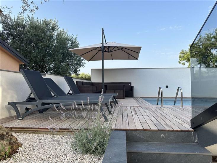 Villa Monte R+Luxury