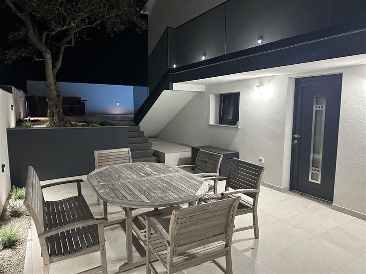 Villa Monte R+Luxury