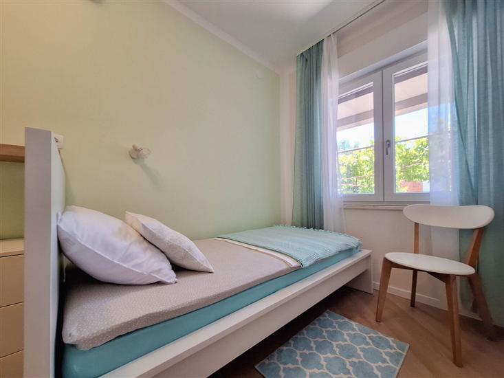 Apartment A1, for 5 persons