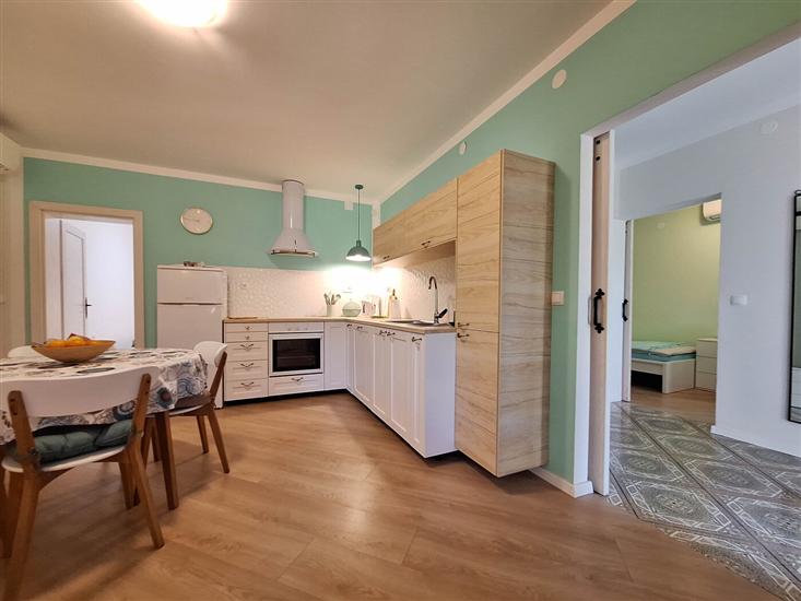 Apartment A1, for 5 persons