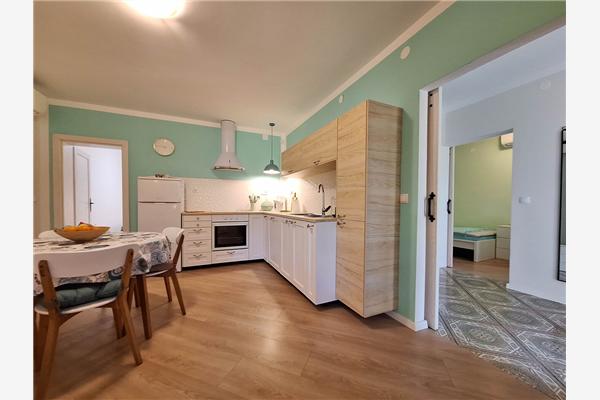 Apartment A1, for 5 persons