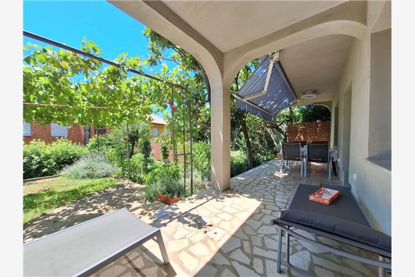 Apartment A1, for 5 persons