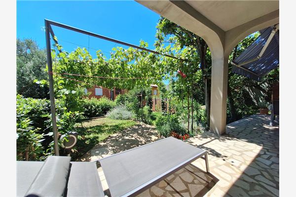 Apartment A1, for 5 persons