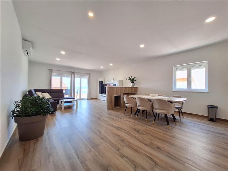 Apartment A3, for 6 persons