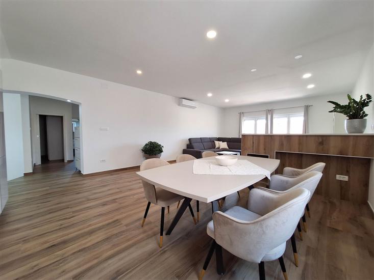 Apartment A3, for 6 persons