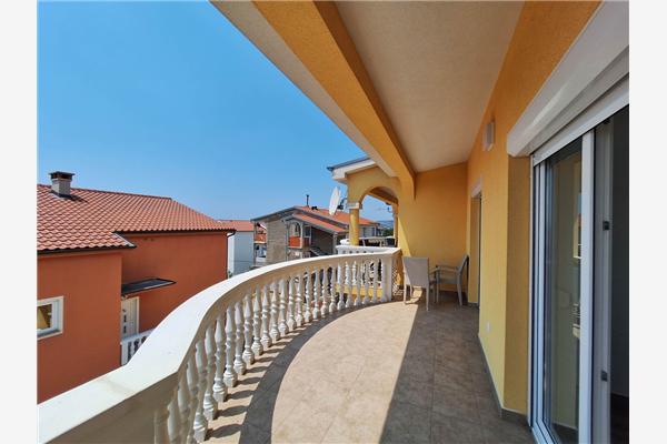 Apartment A3, for 6 persons