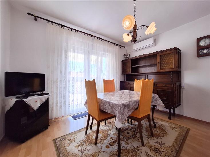 Apartment A1, for 4 persons