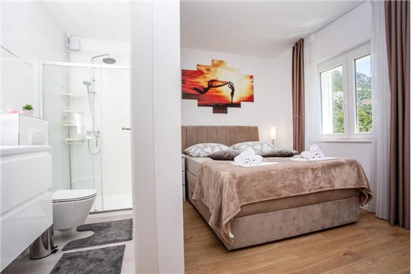 House K1, for 8 persons