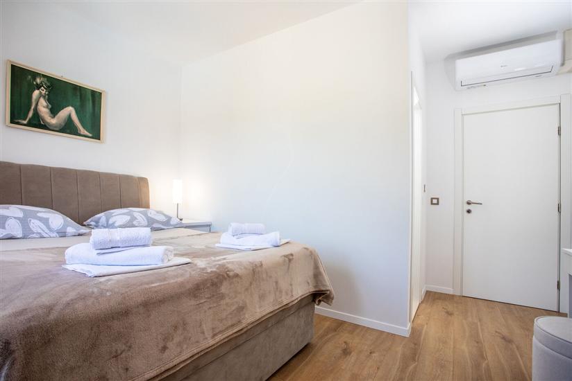 House K1, for 8 persons