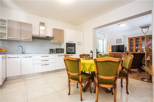 House K1, for 8 persons