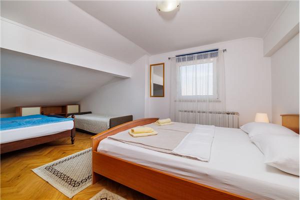 Apartment A2, for 8 persons