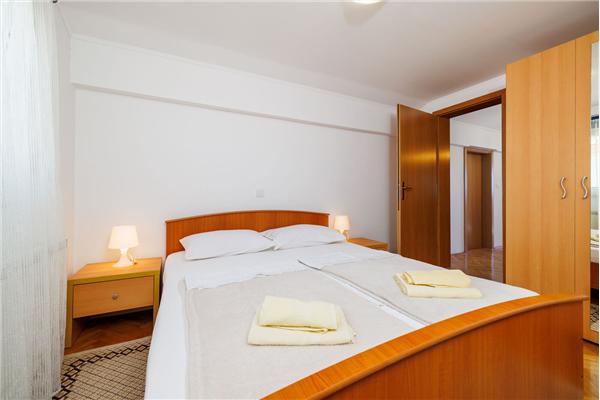 Apartment A2, for 8 persons