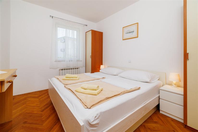 Apartment A2, for 8 persons