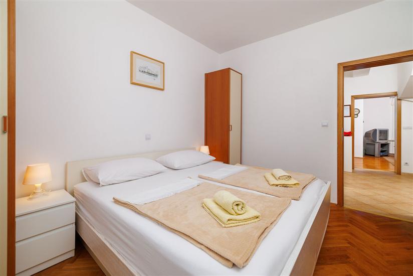 Apartment A2, for 8 persons