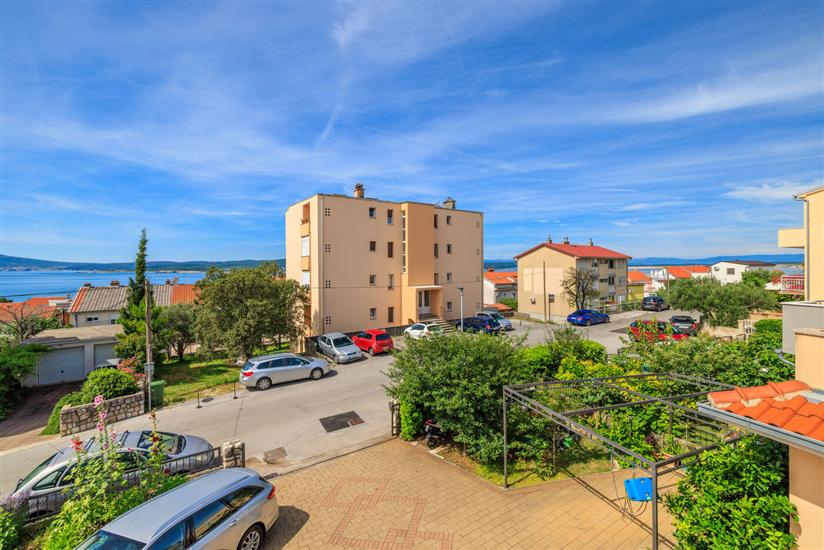 Apartment A2, for 8 persons