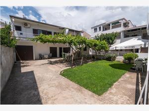 Apartments and Room Sanja Vodice, Size 20.00 m2, Airline distance to town centre 350 m