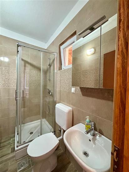 Hiša K1, na 6 osebe